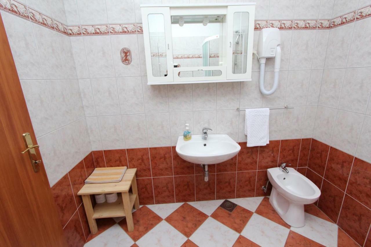 Apartments Elida Ровинь Экстерьер фото